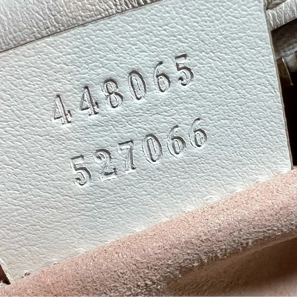 Gucci GG Marmont Mini shoulder bag - Picture 15 of 16